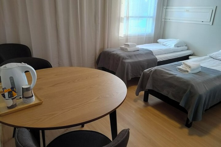 Room 6 of 60