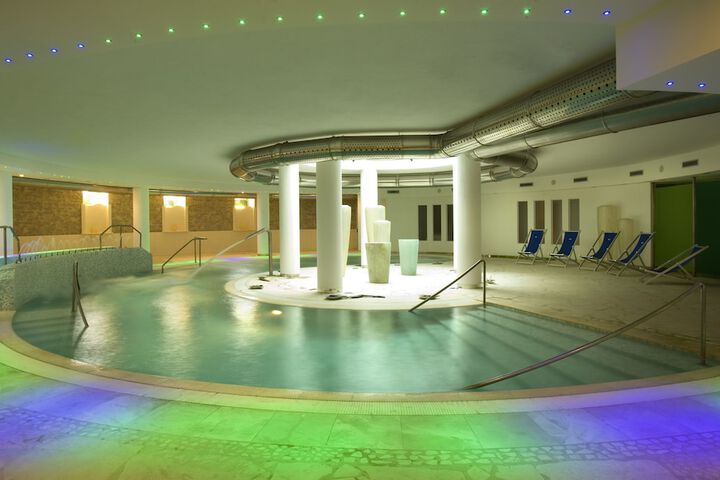 Spa 105 of 155