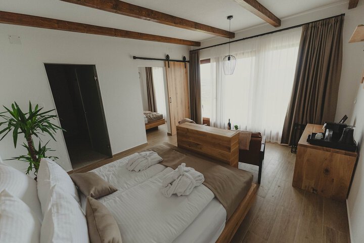 Room 3 of 22