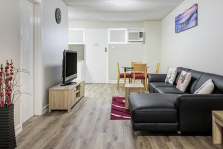 Room 9 of 22