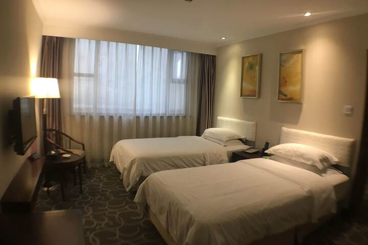 Room 7 of 46