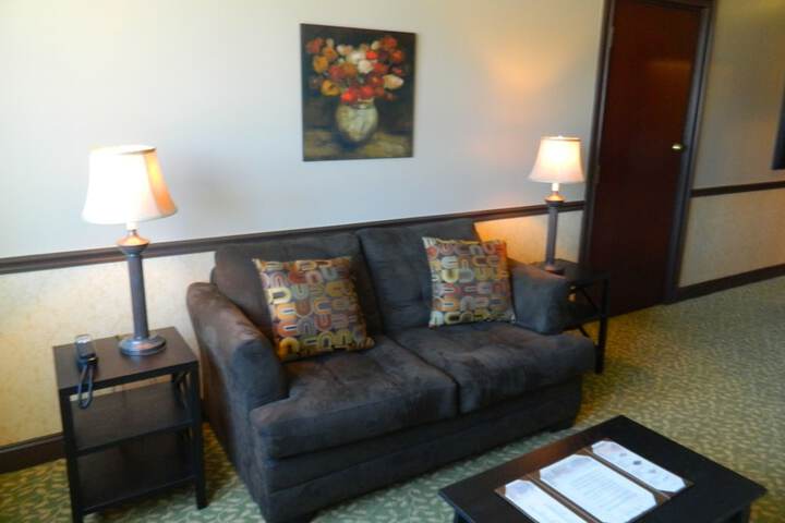 Room 27 of 42