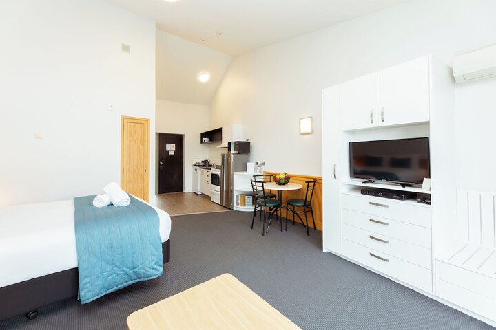 Room 8 of 57
