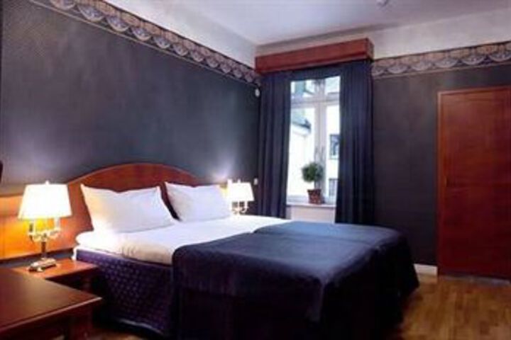 Room 21 of 50