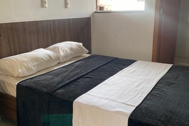 Room 6 of 7