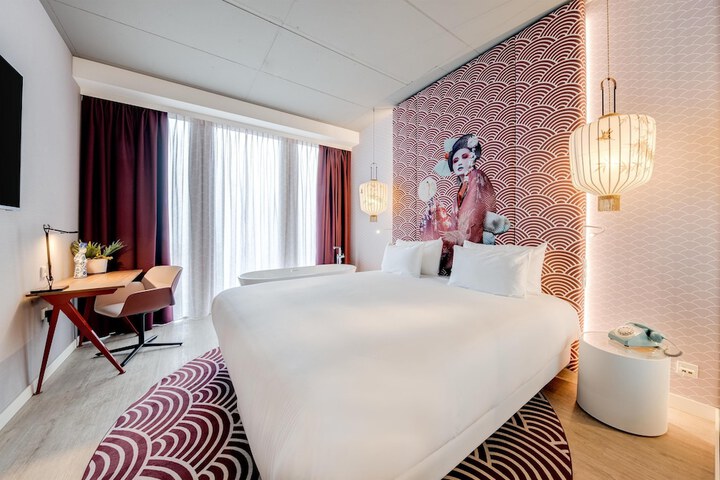 Room 56 of 107