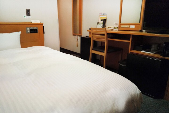 Room 5 of 22