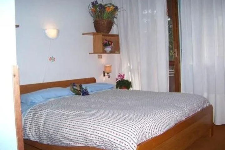 Room 3 of 4