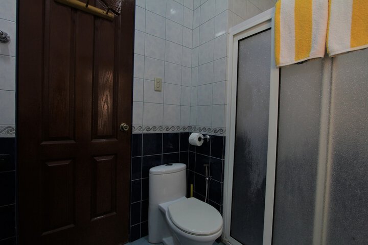 Room 5 of 37