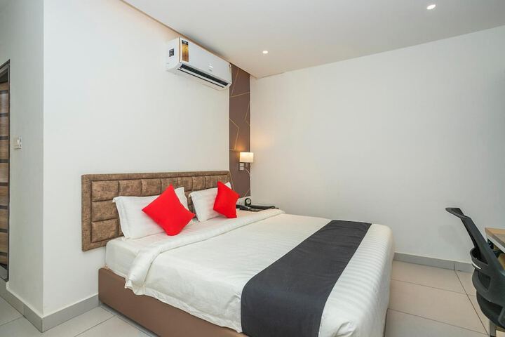 Room 15 of 51