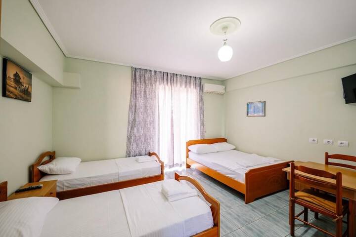 Room 30 of 65