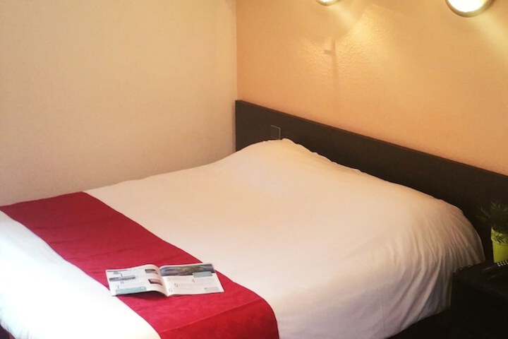 Room 7 of 26