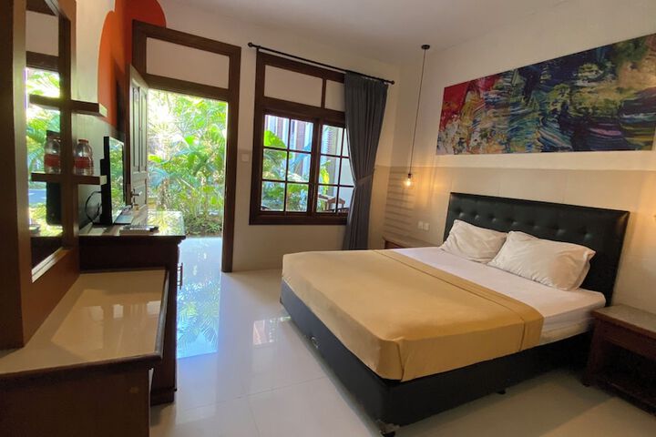 Room 8 of 67