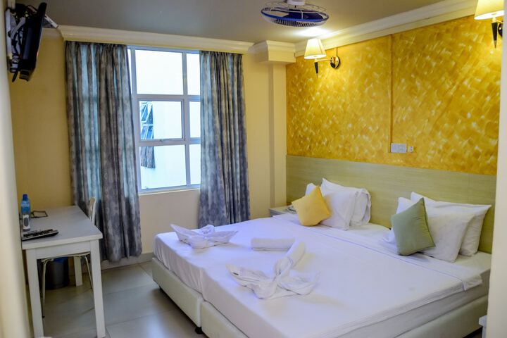 Room 8 of 62