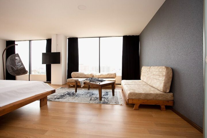Room 3 of 18