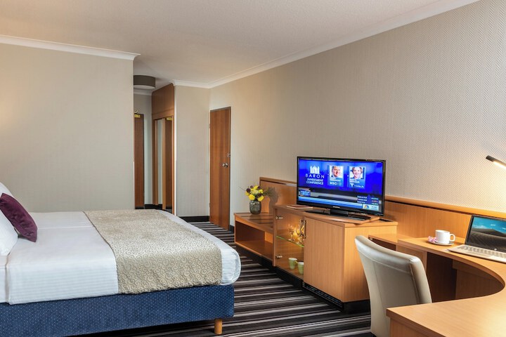 Room 21 of 70