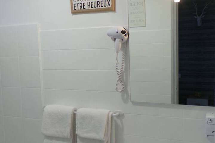 Room 16 of 20