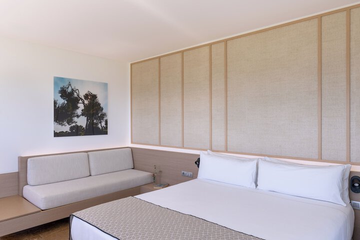 Room 4 of 31