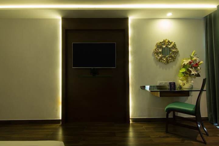 Room 23 of 79