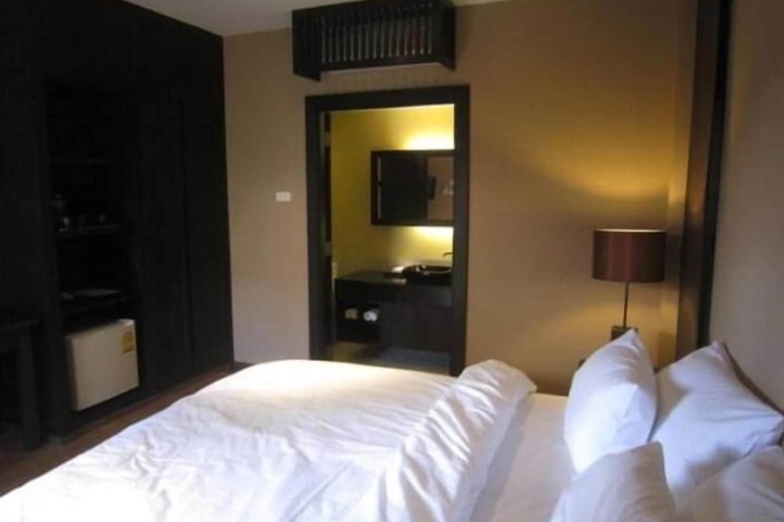Room 9 of 54