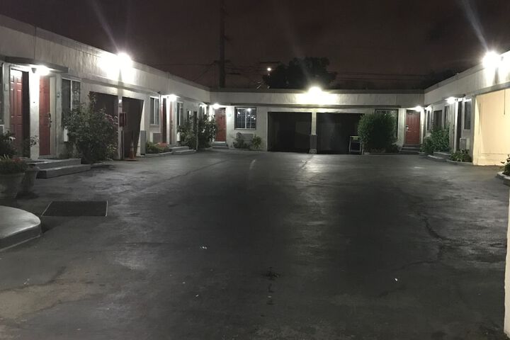 Property Grounds 15 of 18