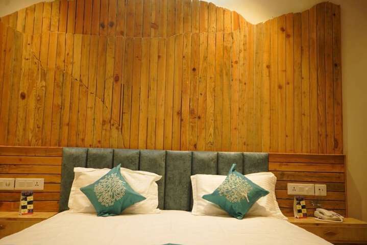 Room 4 of 22