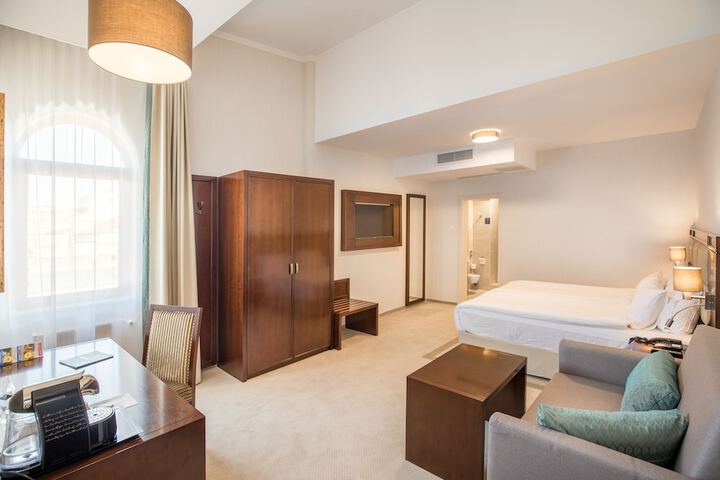 Room 11 of 54