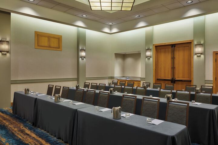 Meeting facility