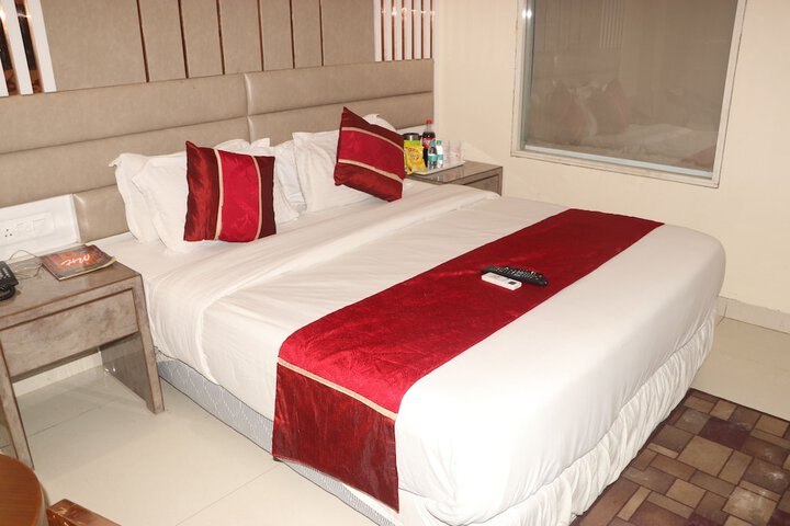 Room 14 of 38