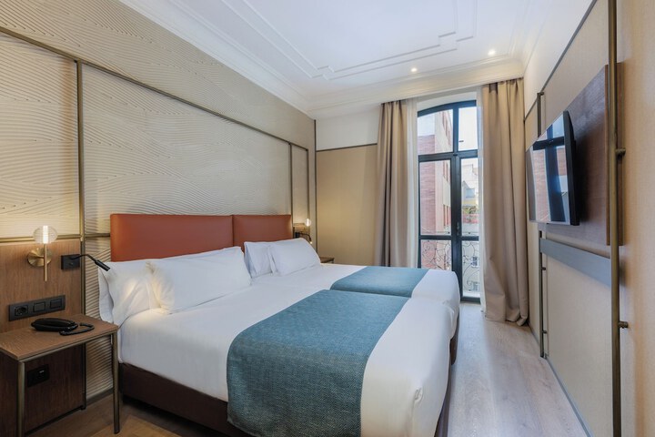 Room 20 of 103