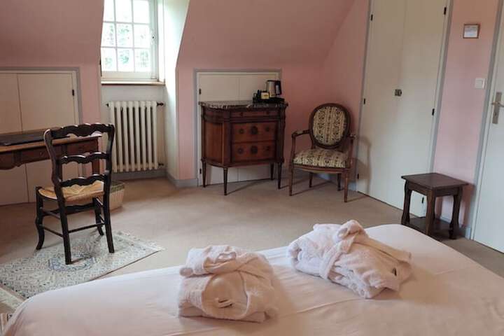 Room 21 of 105