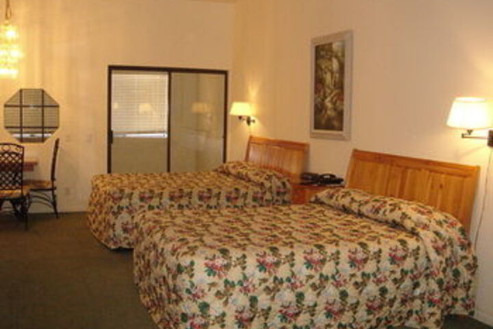 Room 7 of 26