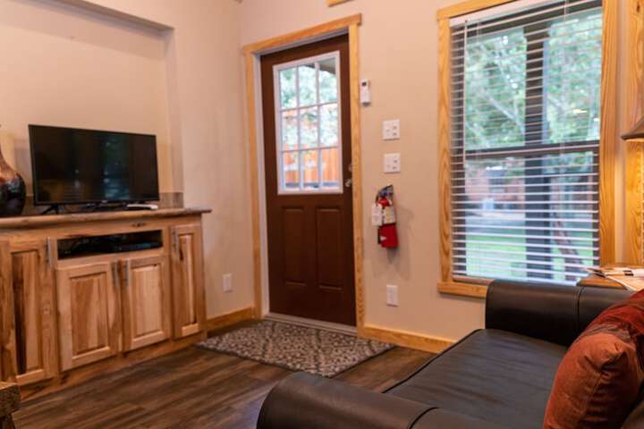 Room 42 of 208