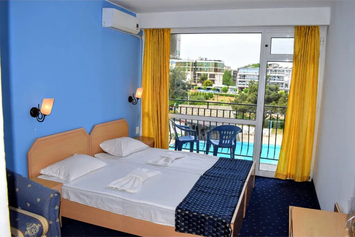Room 2 of 11