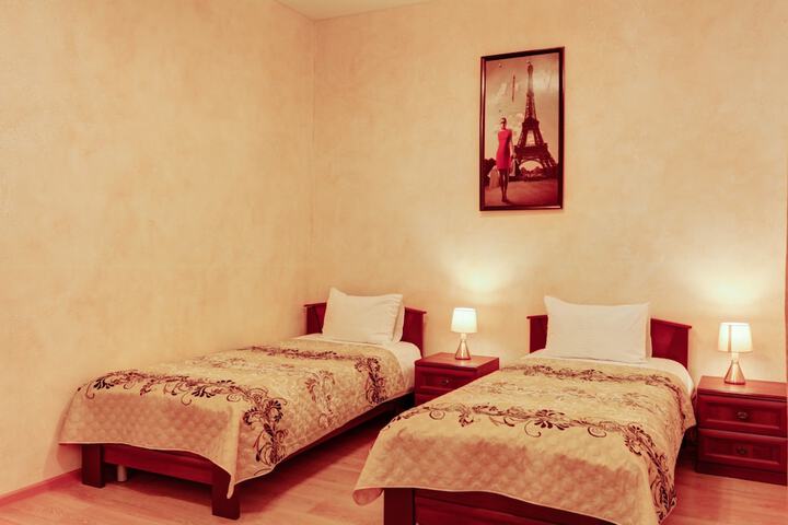 Room 16 of 50
