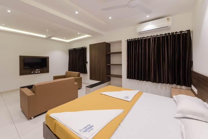 Room 29 of 38
