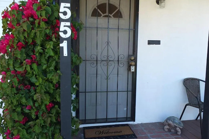 Image of 551 Dolliver