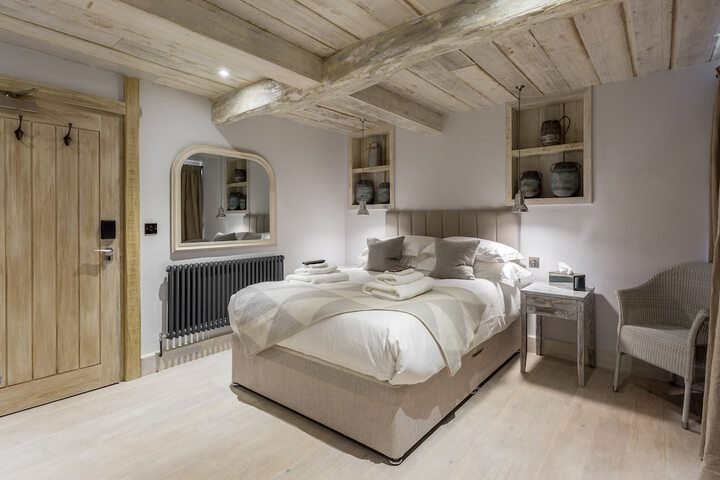 Room 36 of 71