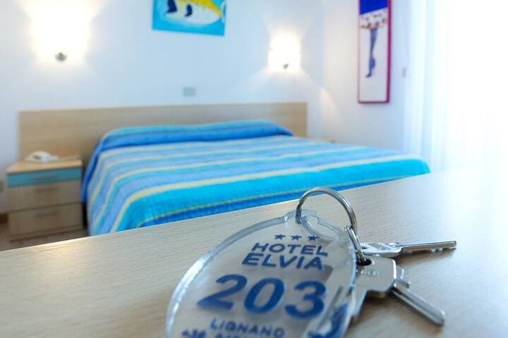 Room 14 of 45