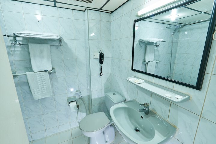 Clean Restrooms