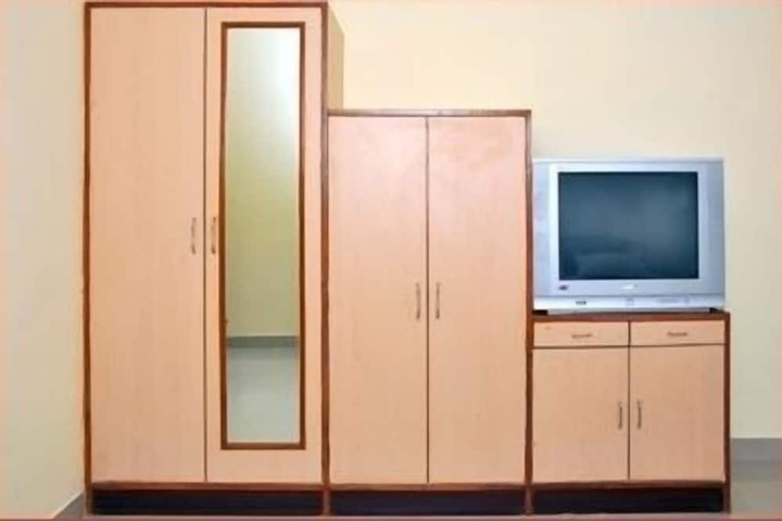 Room 12 of 15