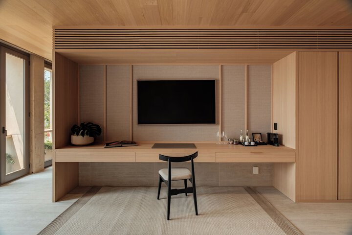 Room 19 of 62