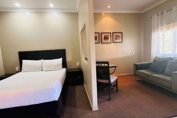 Room 16 of 46