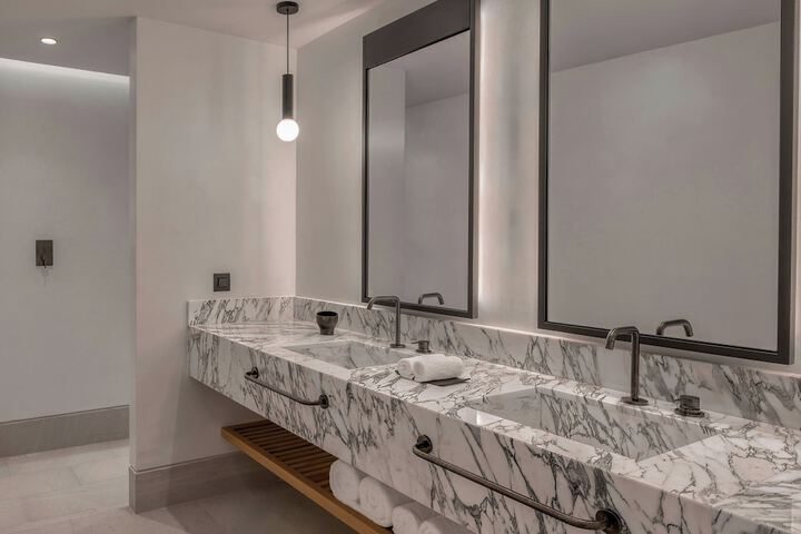 Room 58 of 130