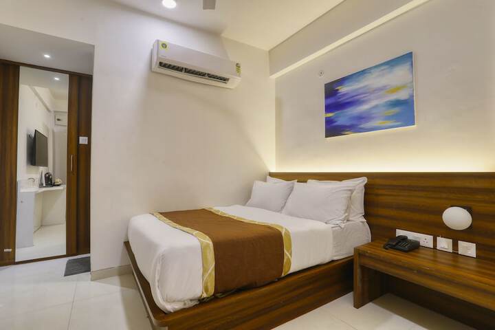 Room 19 of 90