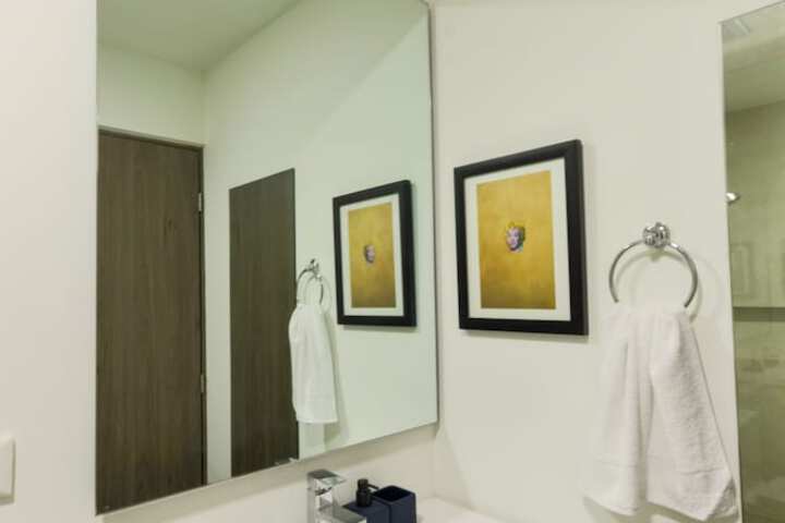 Room 50 of 94