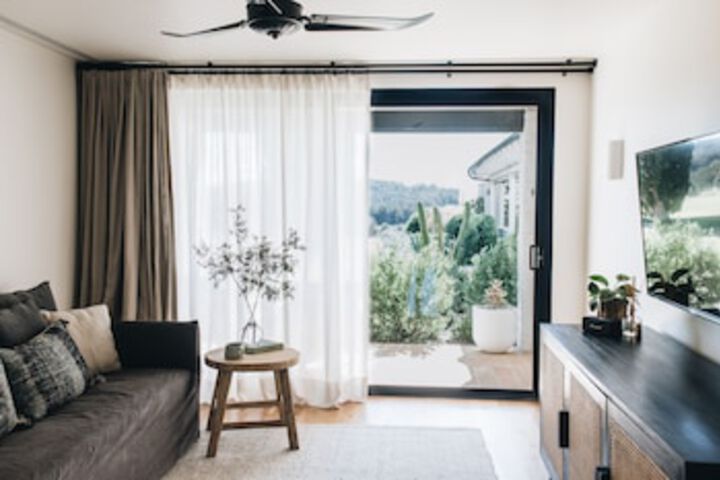 Room 46 of 120