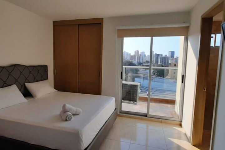 Room 7 of 38