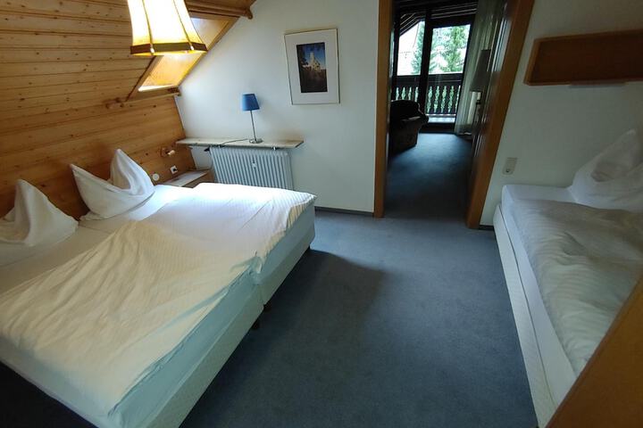 Room 11 of 47
