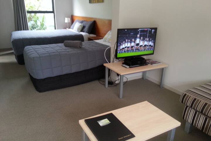 Room 13 of 95